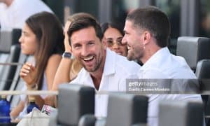 Месси яна бир бор ойнинг энг яхшиси деб топилди!