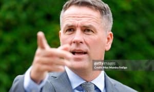 Майкл Оуэн янги мавсумда АПЛдаги асосий даъвогарларни айтди