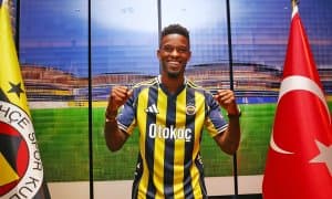 Расман. "Фенербахче" португалиялик ҳимоячини ўз сафига қўшиб олди