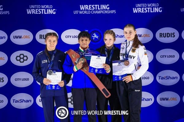 Курашчи қизимиз жаҳон чемпионатида кумуш медалга сазовор бўлди