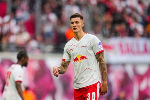 "Ньюкасл" ҳали ҳам Шешко учун курашда пешқадам, аммо МЮ вазиятни ўзгартириши мумкин