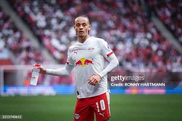 Романо Симонсни ўртоқлик учрашувида иштирок этмагани ва жамоани тарк этмоқчилиги ҳақида ёзди