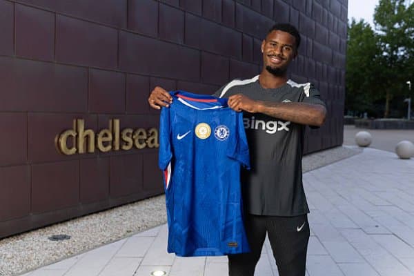 Расман. "Челси" Хато трансферини эълон қилди!