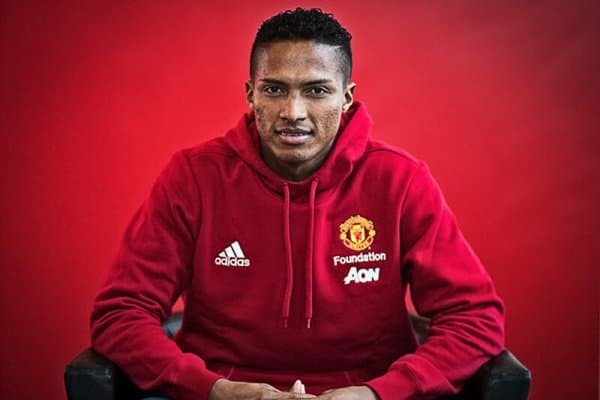 Футболчи бир кишини ўлимдан сақлаб қолди