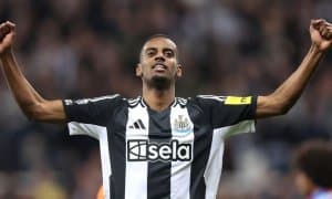 "Ньюкасл" Исакни фақат бир шарт билан қўйиб юборади