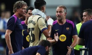 “Барса” юлдузлари Фликка норозилик билдирди