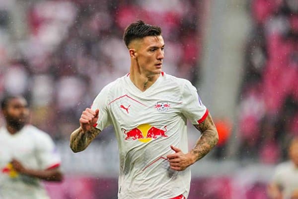 Алан Ширер: "Шешко ҳафсалани пир қилди. У ўтган мавсум соврин ютмаган жамоани танлади"