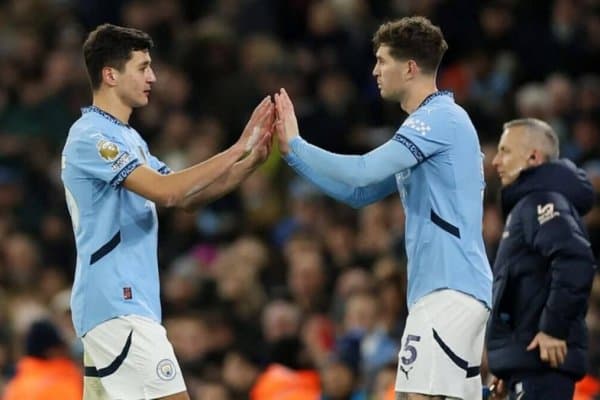 “Сити” марказий ҳимоячиси келажаги қандай бўлишини билмаяпти