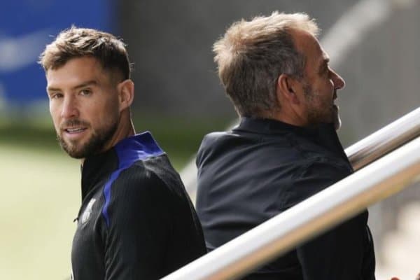 Флик Инигонинг кетишига муносабат билдирди 