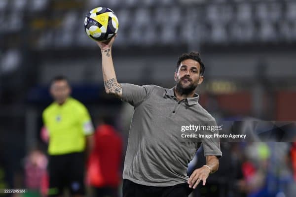 Фабрегас: Ҳар йили "Олтин тўп"ни қўлга киритиши лозим бўлган футболчи Месси эди 