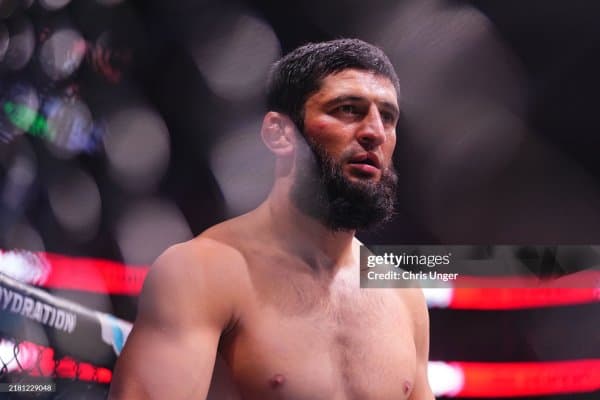 UFC тарихидаги энг яхши 5 та жангчи ким? Хамзат Чимаев жавоб берди.