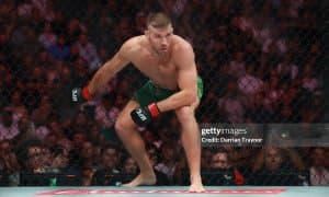 Дрикус дю Плесси: "Қоғозда ҳамма Хамзат Чимаев мени енгади, деб ўйламоқда. Бироқ улар ўқишни билмаслигимни тушунмаяпти"