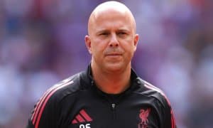 Слот "Ливерпуль" ҳимоячи трансферини ҳал қилганини айтди