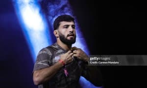 Арман Царукян: "Ислом Махачевни енгил вазнда кутаман"