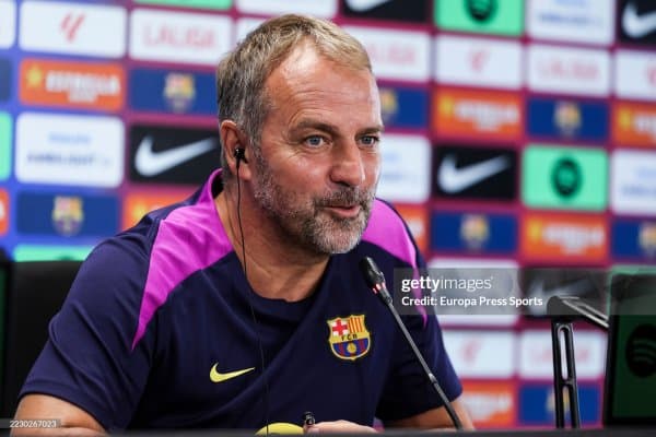 Флик клубдаги муаммолардан норози