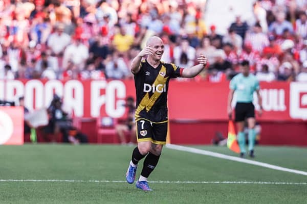 Ла Лига. Мавсумнинг илк учрашувида "Райо Вальекано" "Жирона"ни таслим этди 