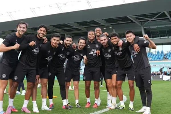 Ҳусановчи? Гвардиола биринчи ўйиндан кейин ким кетиб, ким қолишини айтди