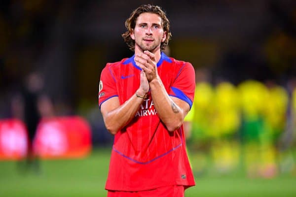 Забарний: "ПСЖдаги дебютим кутганимдек бўлди"