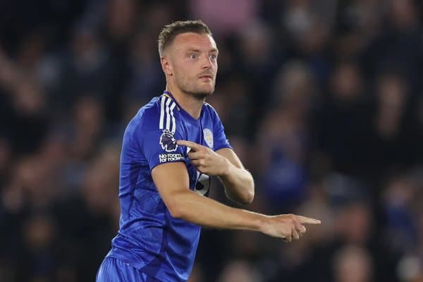 Клубсиз юрган юлдуз чемпион жамоа сафига қўшилиши мумкин