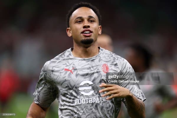 "Милан" ҳужумчиси фаолиятини АПЛда давом эттиради