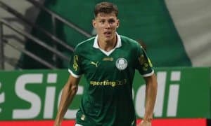 "Барселона" бразилиялик 19 ёшли ҳимоячига қизиқмоқда