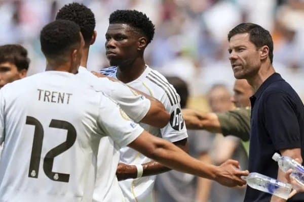 Алонсо “Реал”да кимларга ишониши айтди