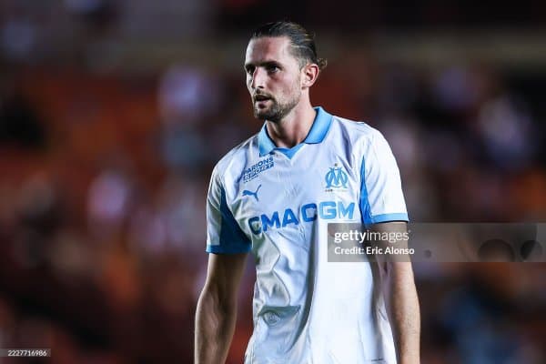 Рабьонинг онаси ўғлининг "Марсель"дан ҳайдалганига муносабат билдирди 