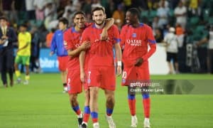 "Наполи" президенти Кварацхелиянинг сотилишига сабаб бўлган ҳолатни ошкор қилди