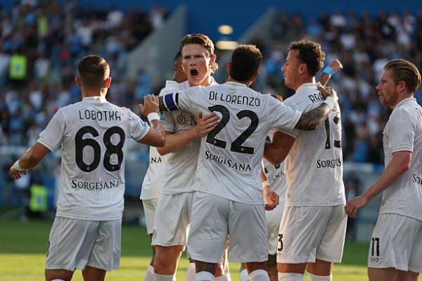 А Серия. "Наполи" икки ярим ҳимоячининг голи эвазига ғалаба қозонди 