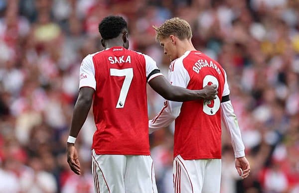 "Арсенал" "Ливерпуль"га қарши беллашувдан аввал икки етакчисини йўқотди