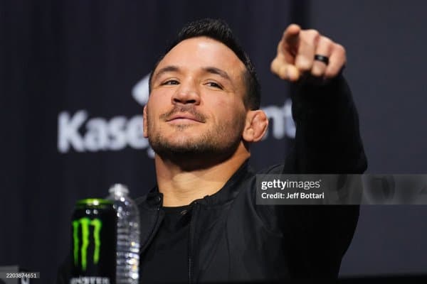 Илия Топурияни ким тўхтата олади? Майкл Чандлер жавоб берди