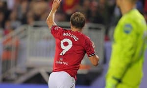 Мактоминей Хойлундга қўнғироқ қилиб, "Наполи"га ўтишни маслаҳат берди