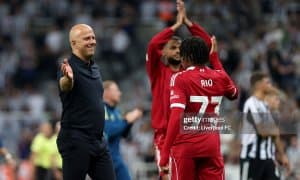 "Слотона режа": "Ливерпуль" кетма-кет икки тур антиқа услубда ғалаба қозонди