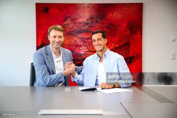 Расман! "Байер" Лукас Васкес трансферини эълон қилди