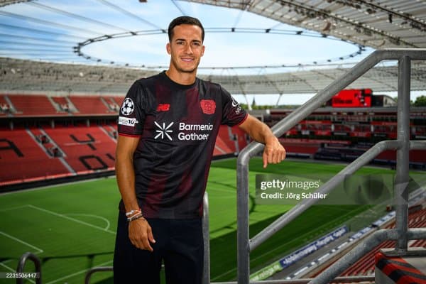 Васкес трансфери олдидан Хаби Алонсодан маслаҳат олди