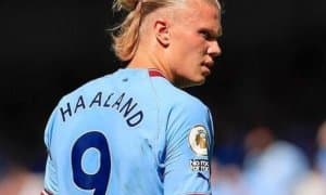 Ана холос: Холанд фамилиясини ўзгартирди