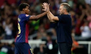 Флик Ламин Ямални нималар кутаётганини айтди