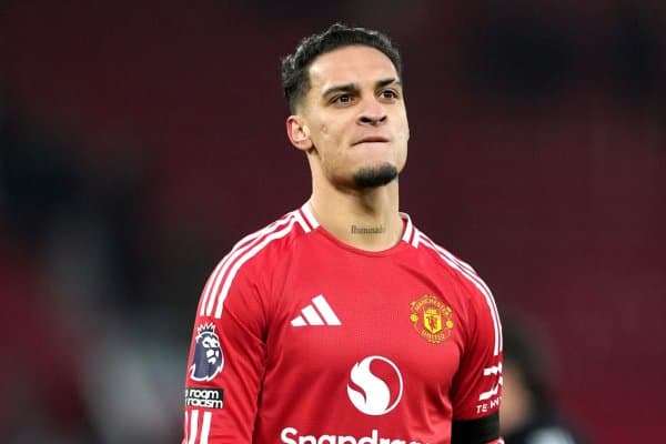 Антони Манчестердаги уйини тарк этди