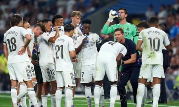 Алонсо бу ўйинчига асосий таркибдаги жойни “михлаб” берди