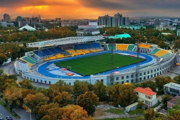 "Қайрат"нинг Чемпионлар лигасида иштирок этиши сабаб машҳур қўшиқчининг концерти бекор қилинди