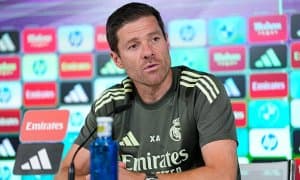 Хаби Алонсо: "Ирқчиликка қарши тегишли органлар чора кўриши керак"