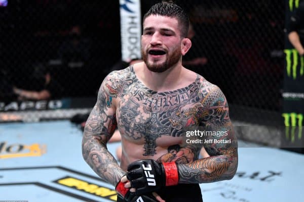 Шон Брэди: "Ислам Махачев Жек Маддаленани ютса, шу вазнда қолади, бироқ..."