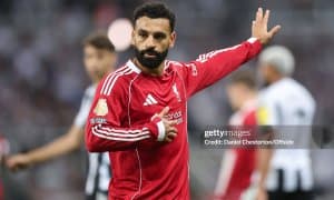 Салоҳ АПЛ чемпионлиги учун имконияти юқори бўлган клуб номини айтди