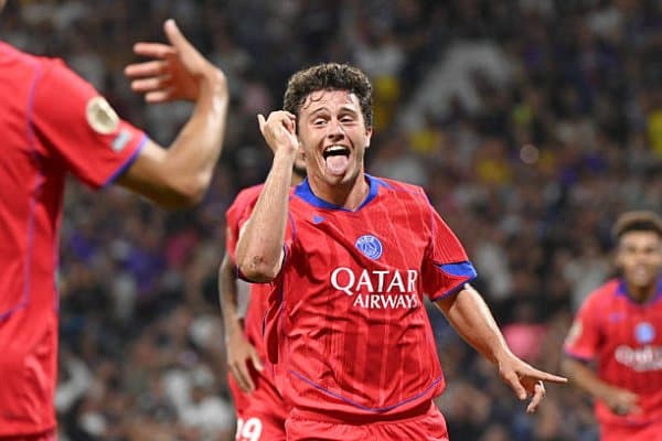 Лига 1. 9 та гол киритилган баҳсда ПСЖ "Тулуза"ни йирик ҳисобда енгди. Дембеледан дубль, Невешдан эса хет-трик 