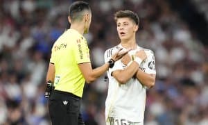 "Реал" мухлислари ҳакамлардан норози бўлди