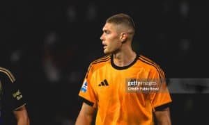 Довбик фаолиятини "Милан"да давом эттиришга тайёр