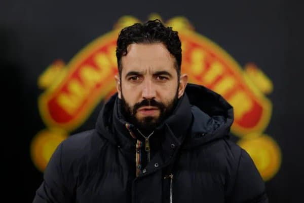 "Манчестер Юнайтед" қийин танловни амалга ошириши керек