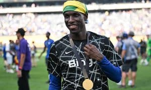 Жексон "Бавария"да тиббий кўрикдан ўтди