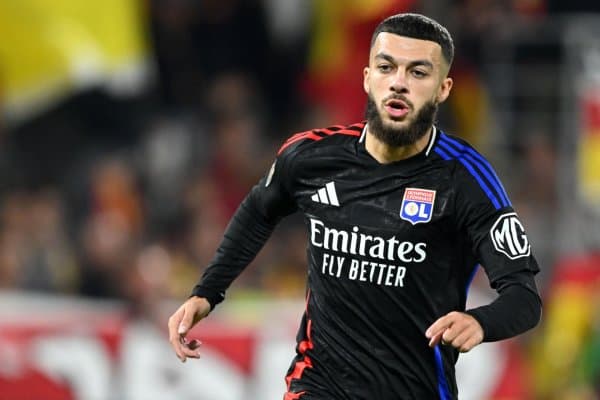 "Вильярреал" "Лион" футболчисини сотиб олиб, тарихидаги энг қиммат трансферни амалга оширди