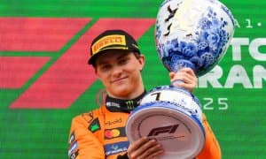 Оскар Пиастри - 21-асрда "Катта дубулға" ютган биринчи "Макларен" пойгачиси!